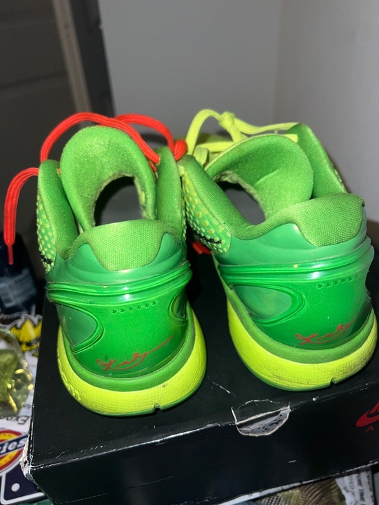 Kobe Grinch Sneakers